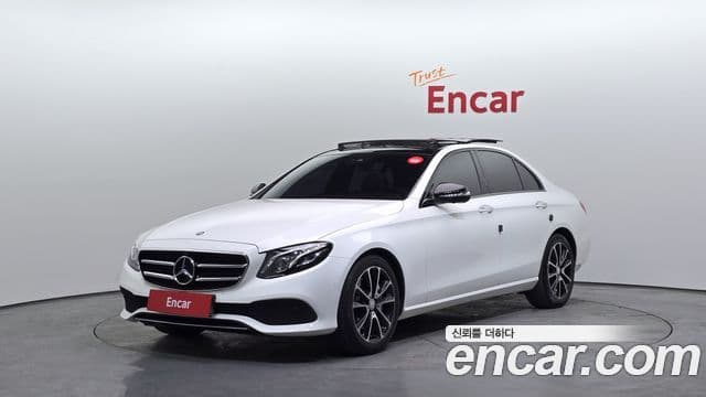 Mercedes-Benz E-Class W213 1