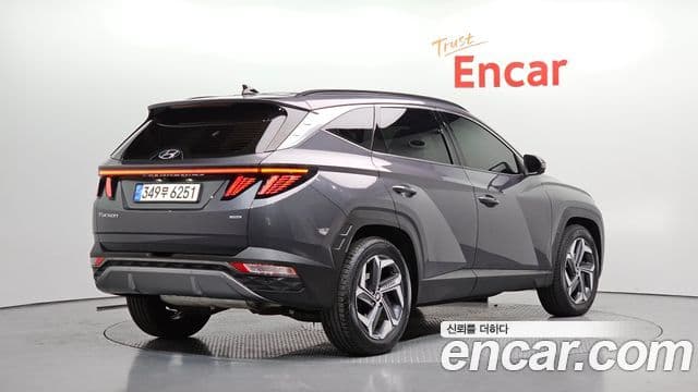 Hyundai Tucson (NX4) 2
