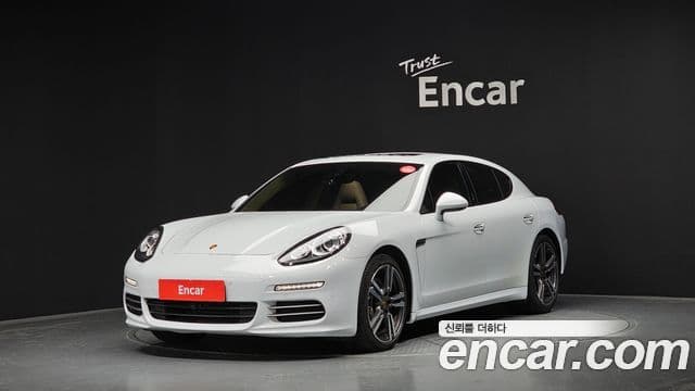 Porsche Panamera 1
