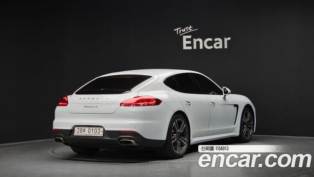 Porsche Panamera 2