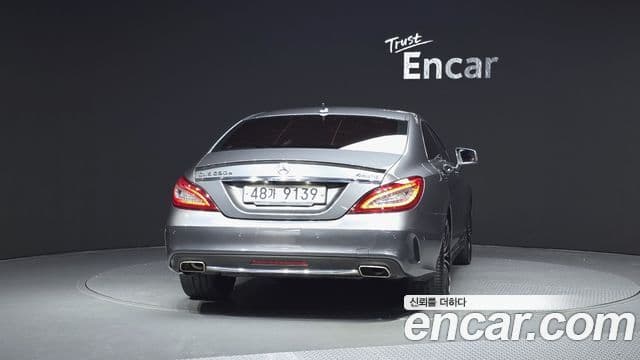 Mercedes-Benz CLS-Class W218 4