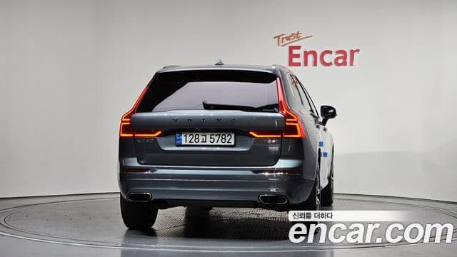 Volvo XC60 2nd Gen 4