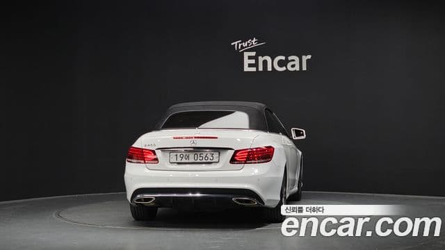 Mercedes-Benz E-Class W212 3