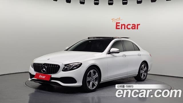 Mercedes-Benz E-Class W213 1