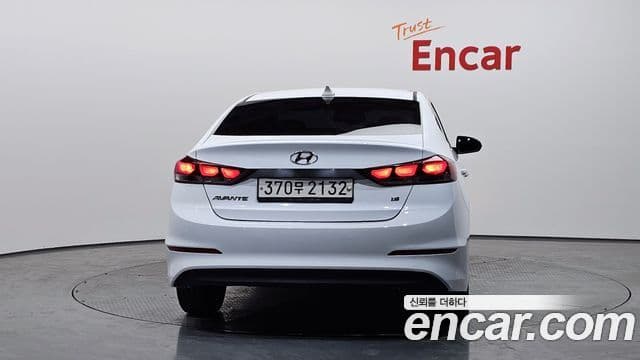 Hyundai Avante AD 3