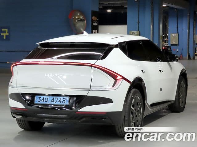 Kia The New EV6 4