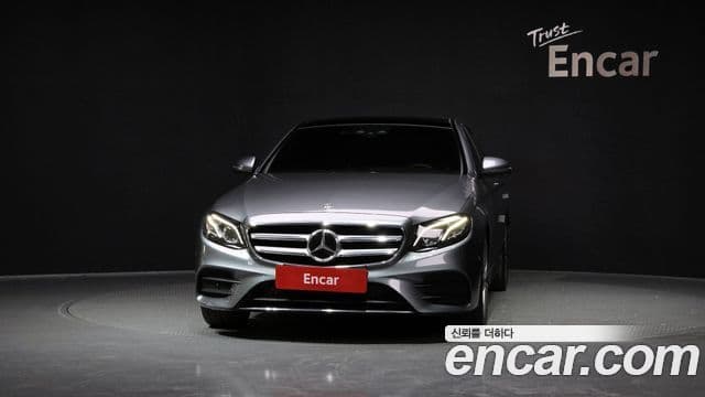 Mercedes-Benz E-Class W213 3