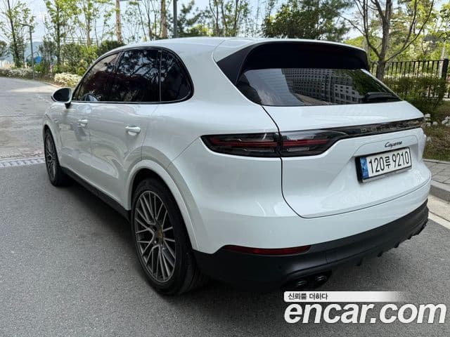Porsche Cayenne (PO536) 4