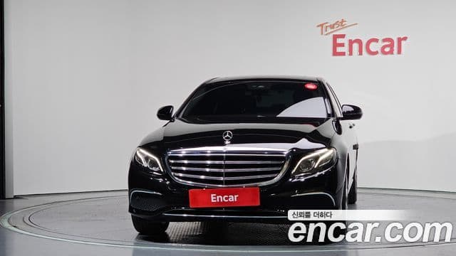 Mercedes-Benz E-Class W213 3