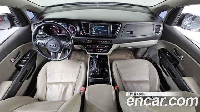 Kia All New Carnival 4