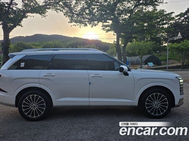 Hyundai Palisade (LX3) 4
