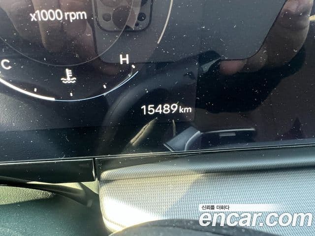 Hyundai Grandeur (GN7) 4
