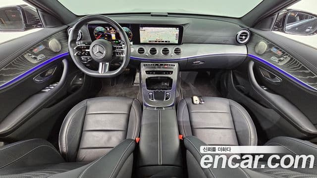Mercedes-Benz E-Class W213 4