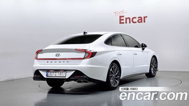 Hyundai Sonata (DN8) 2