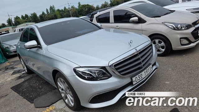 Mercedes-Benz E-Class W213 2