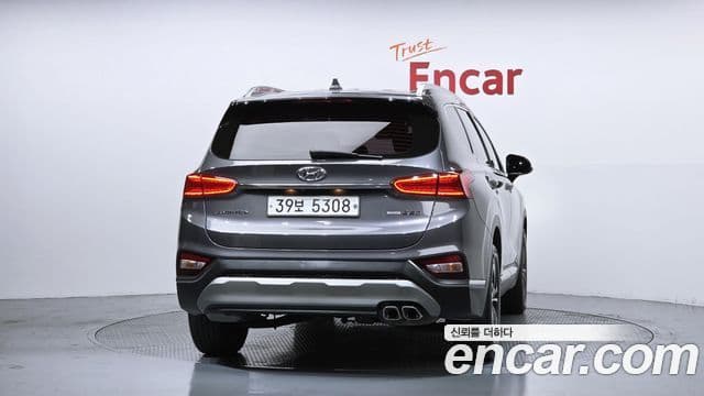 Hyundai Santa Fe TM 3