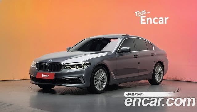 BMW 5 Series (G30)