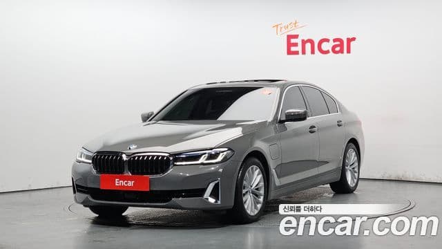 BMW 5 Series (G30)