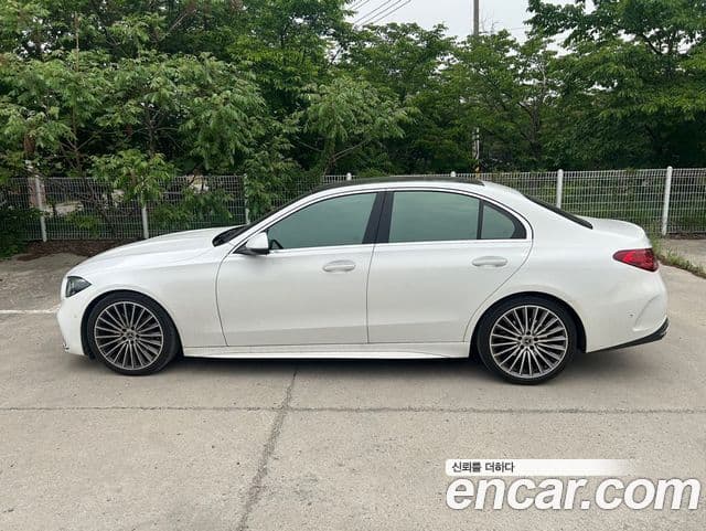 Mercedes-Benz C-Class W206 4