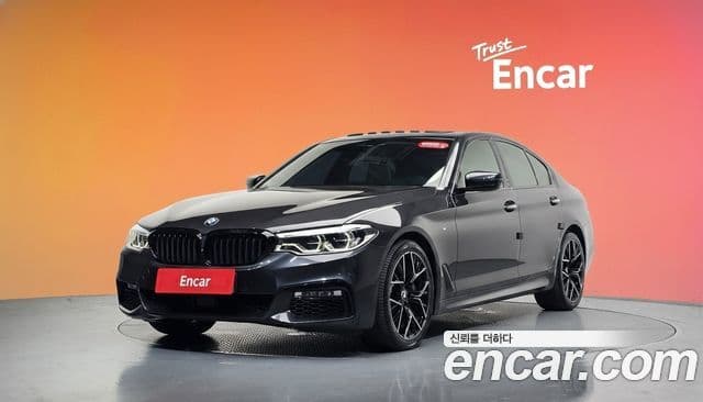 BMW 5 Series (G30)