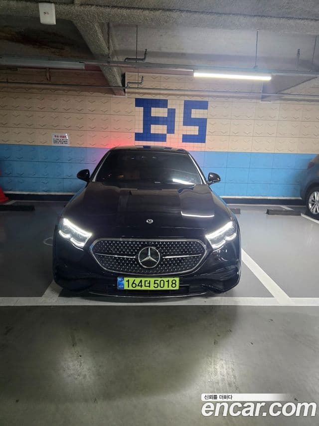 Mercedes-Benz E-Class W214 1