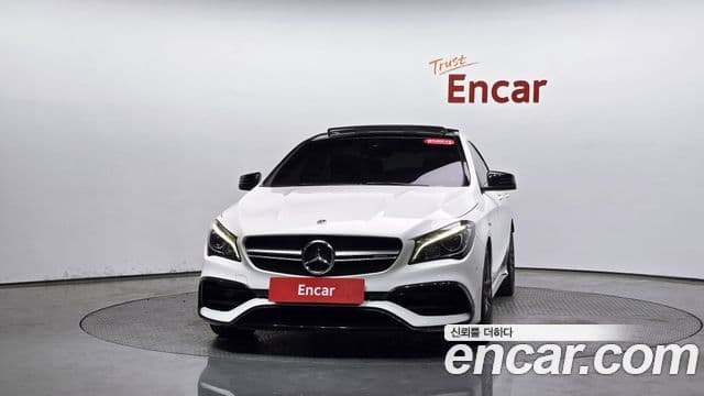Mercedes-Benz CLA-Class C117 3