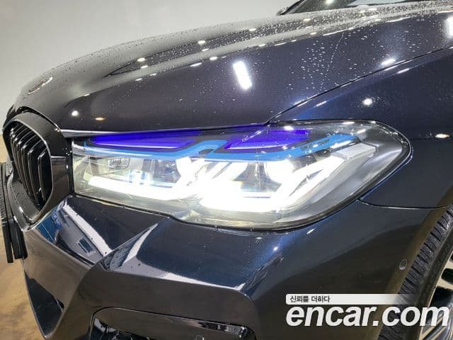 BMW 5 Series (G30)