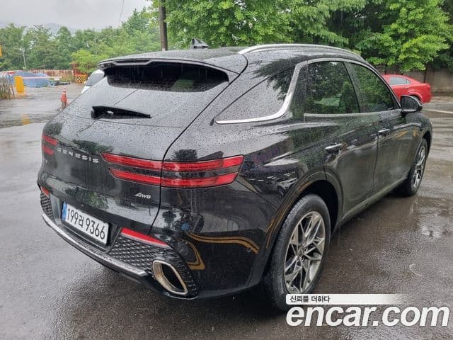 Genesis GV70 3