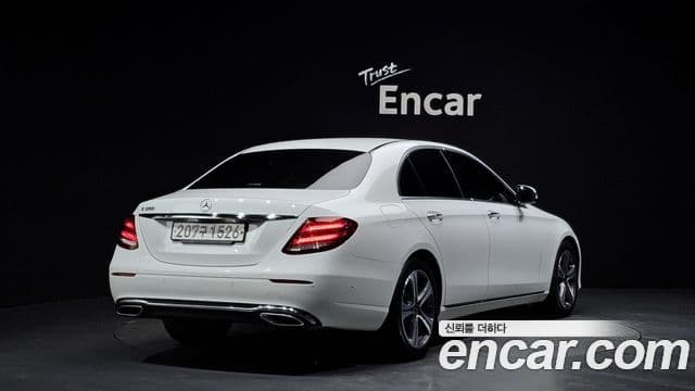 Mercedes-Benz E-Class W213 2