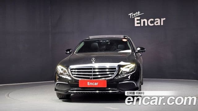 Mercedes-Benz E-Class W213 3