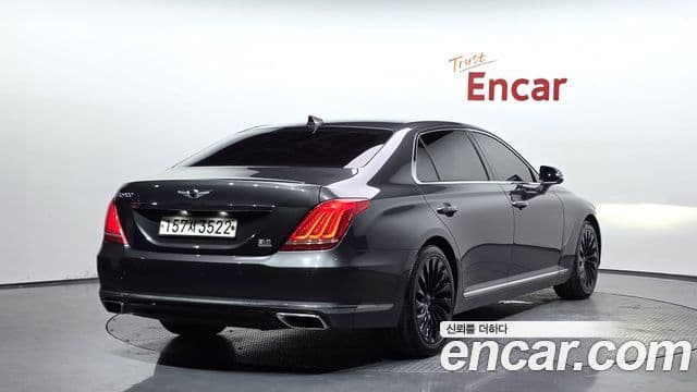 Genesis EQ900 2