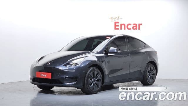Tesla Model Y — 1