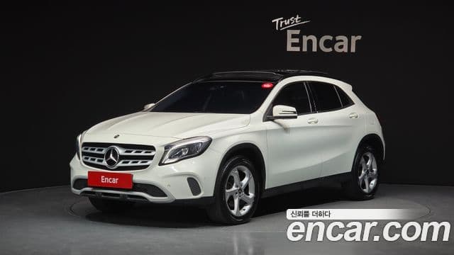 Mercedes-Benz GLA-Class X156