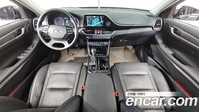 Hyundai Grandeur IG 4