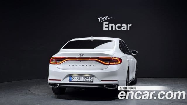 Hyundai Grandeur IG 4