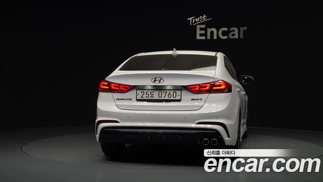 Hyundai Avante AD 4