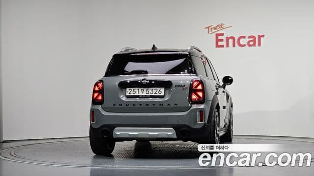 MINI Cooper SD Countryman 3