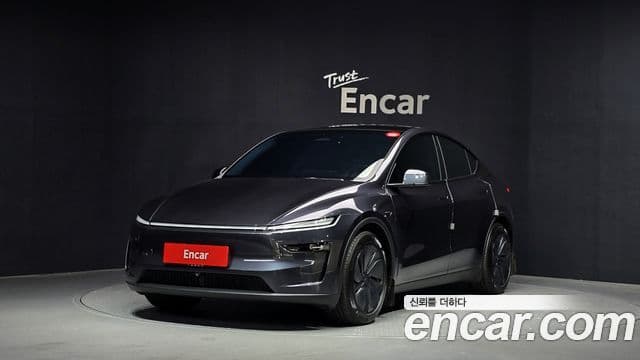 Tesla Model Y — 1