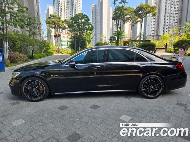 Mercedes-Benz S-Class W222 3