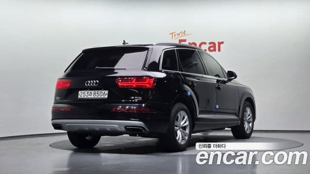 Audi Q7 (4M) 2