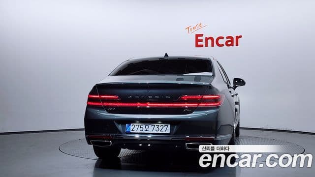 Genesis G90 4