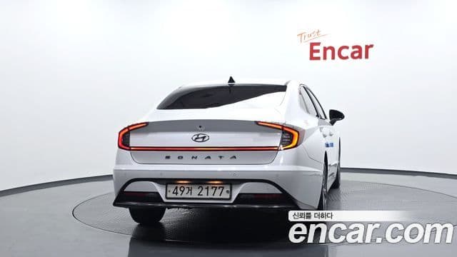 Hyundai Sonata (DN8) 3