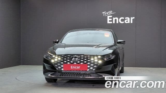 Hyundai The New Grandeur IG Hybrid 2