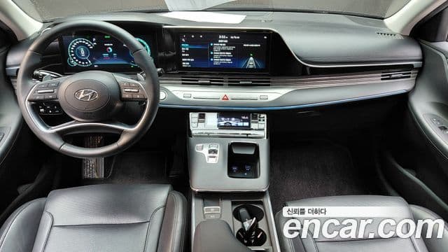 Hyundai The New Grandeur IG Hybrid 4