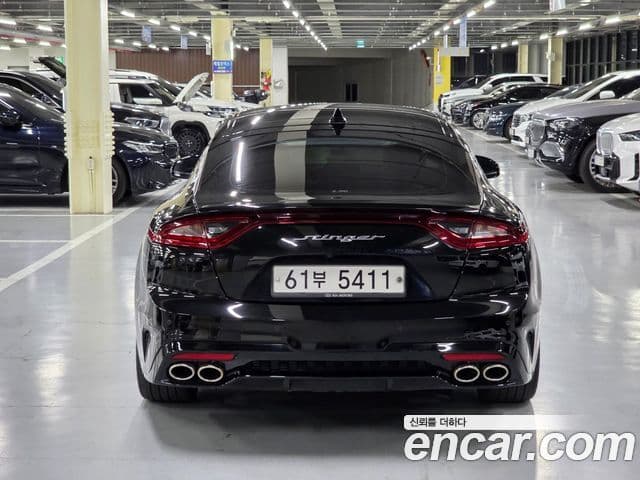 Kia Stinger 2