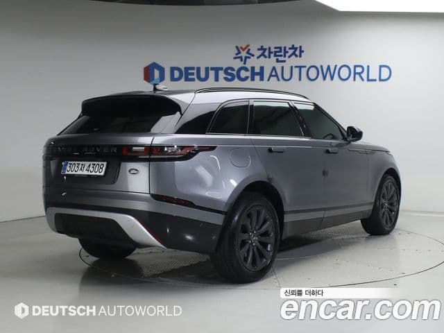 Land Rover Range Rover Velar 2
