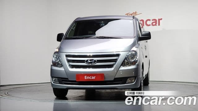 Hyundai Grand Starex 3