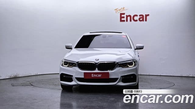 BMW 5 Series (G30) 2