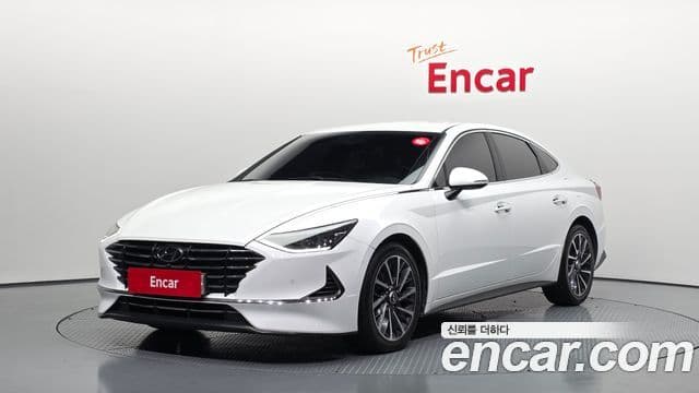 Hyundai Sonata (DN8) 1