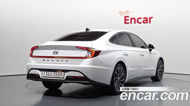 Hyundai Sonata (DN8) 2